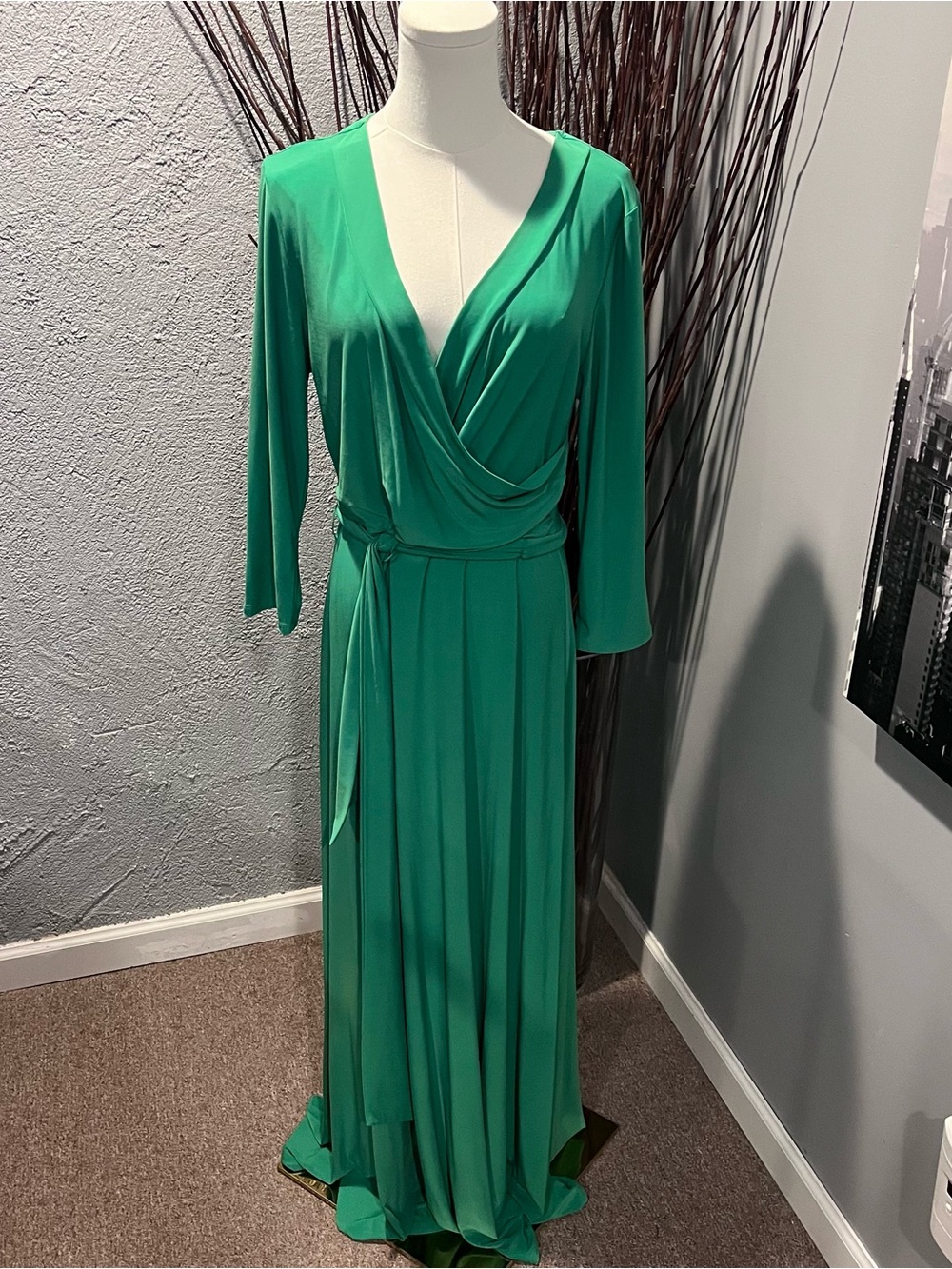 🌺NEW YORK & CO. GREEN FAUX WRAP MAXI DRESS SIZE LARGE🌺 - Picture 2 of 8